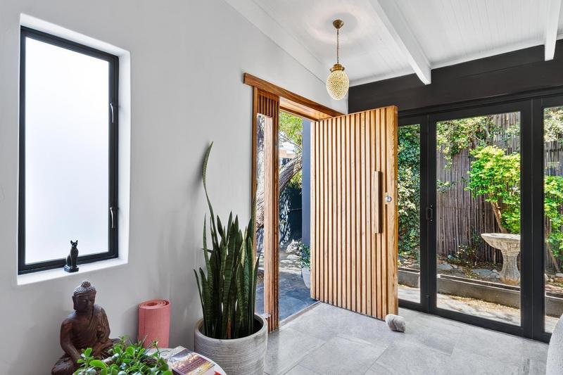 3 Bedroom Property for Sale in Gordons Bay Western Cape